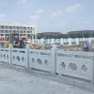 吐鲁番 白麻花岗岩荔枝面河道栏杆