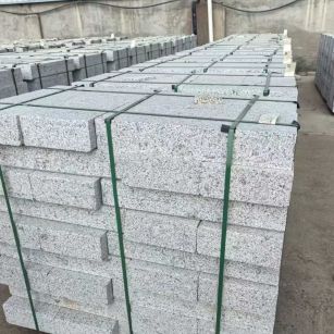 吐鲁番 白麻花岗岩路沿石，弧形路沿石，道牙石，马路牙子，界石，路缘石，平沿石，直岩石，平缘石等