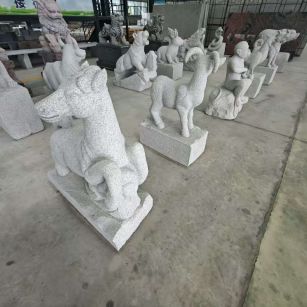 吐鲁番 芝麻白花岗岩造型立体雕刻——十二生肖