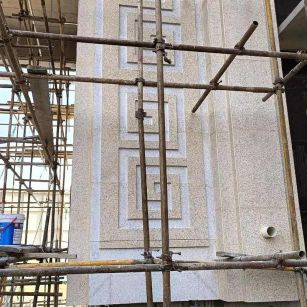 吐鲁番 黄金麻花岗岩别墅外墙干挂回纹造型效果