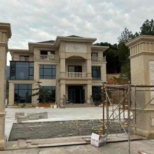 吐鲁番 黄金麻花岗岩别墅雕花外墙干挂配上门口雕花罗马柱