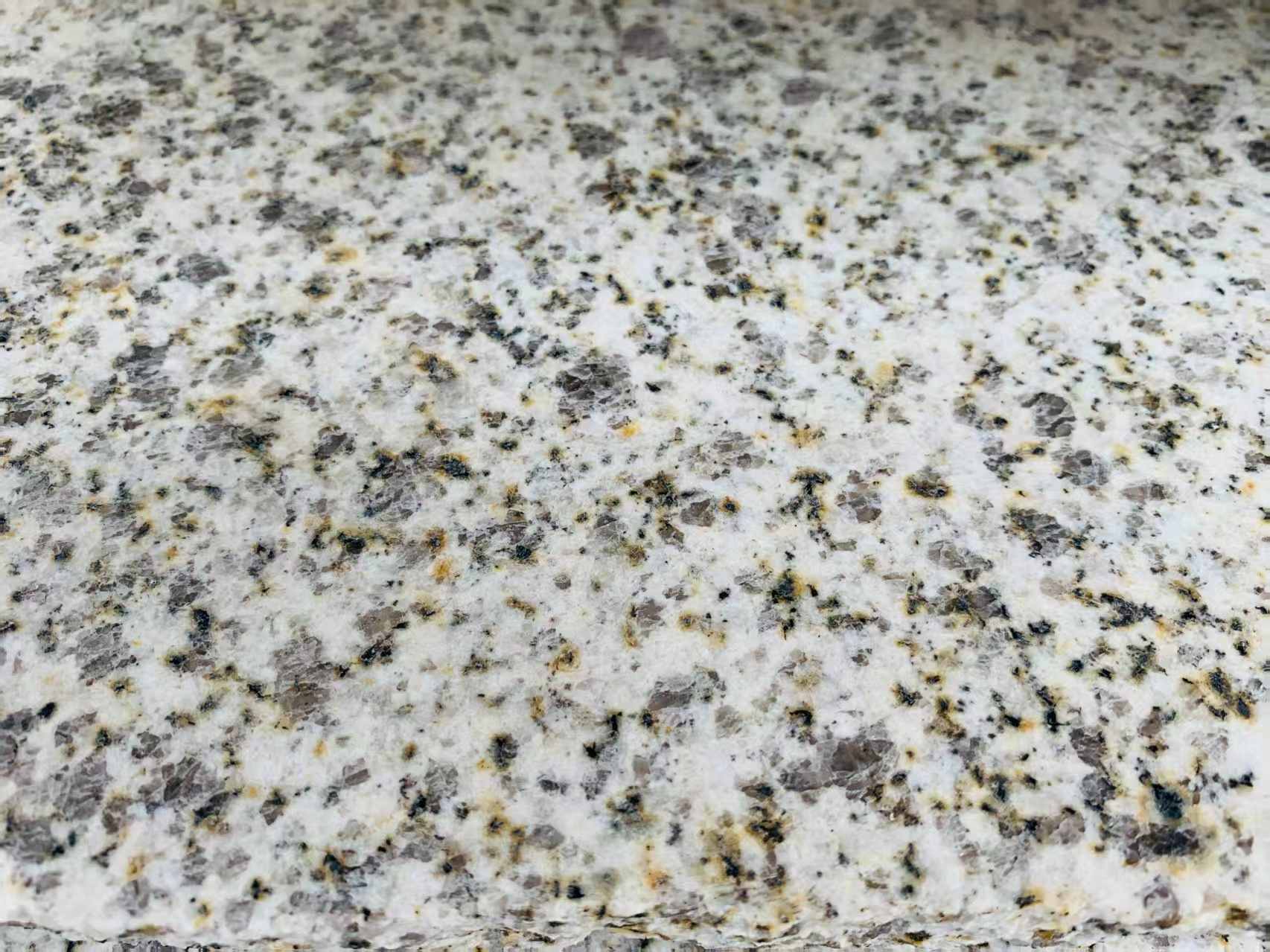 吐鲁番 黄金麻花岗岩石材浅黄光面