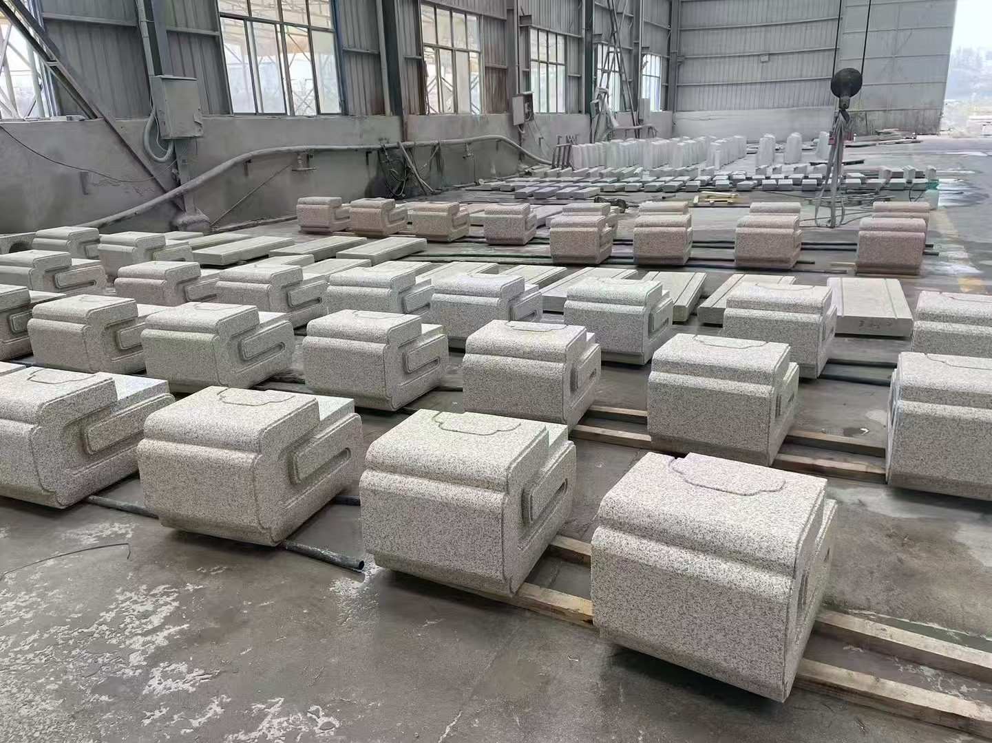 吐鲁番 白麻花岗岩异形加工-石凳，坐凳