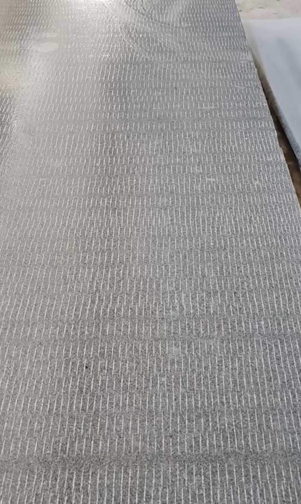 吐鲁番 芝麻灰花岗岩斧剁面，刀斩面