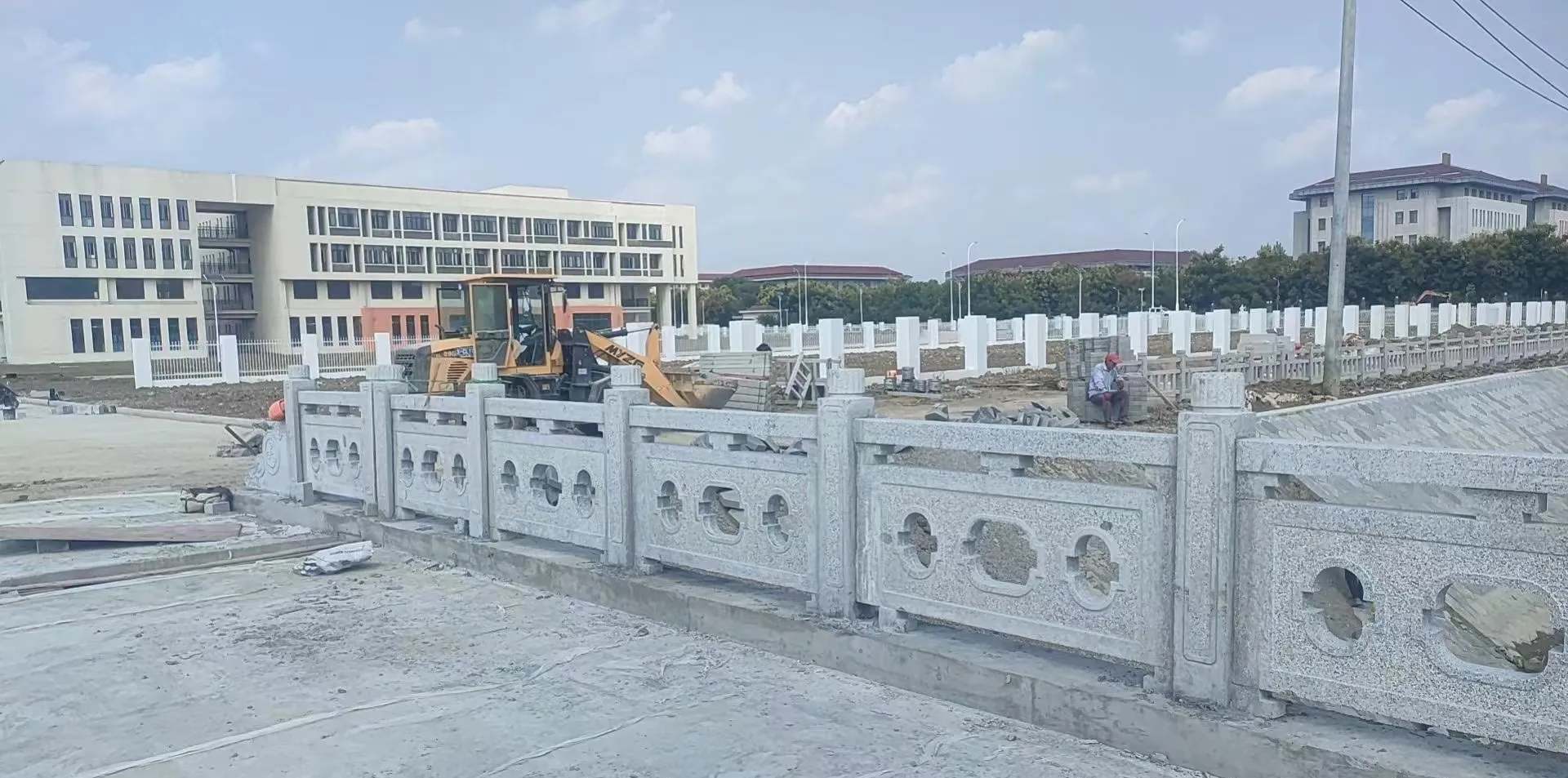 吐鲁番 白麻花岗岩荔枝面河道栏杆