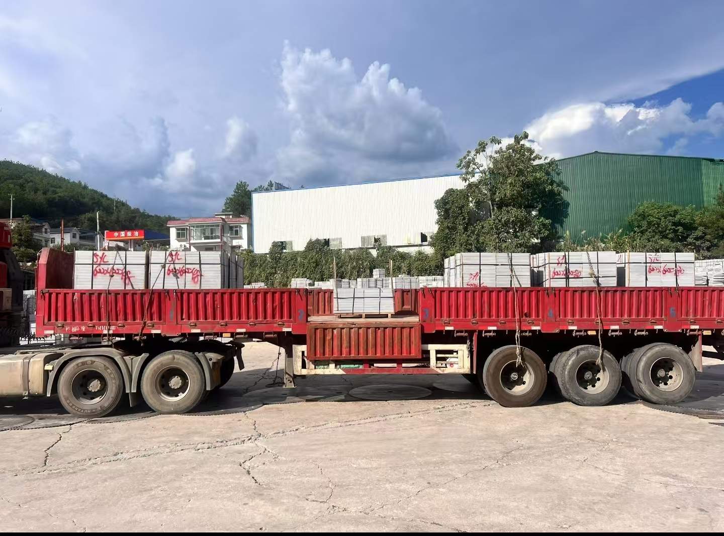 吐鲁番 芝麻灰花岗岩地铺石出货日常