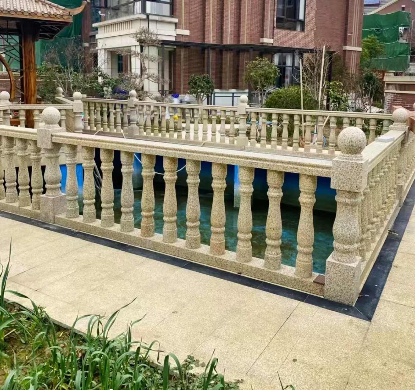 吐鲁番黄金麻花岗岩石材栏杆，扶手，将军柱，花瓶柱