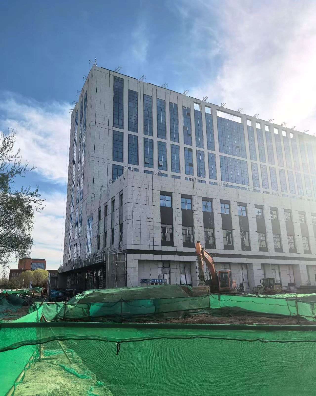 吐鲁番 白麻花岗岩石材外墙干挂